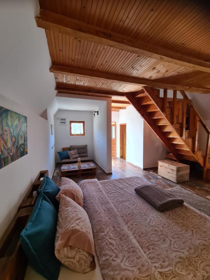 Eco Village Nevidio Poscenje Номер фото